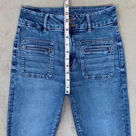 American Eagle Outfitters Next Level Stretch Curvy Super Hi-Rise Flare Jeans Sz2 - Picture 12 of 16